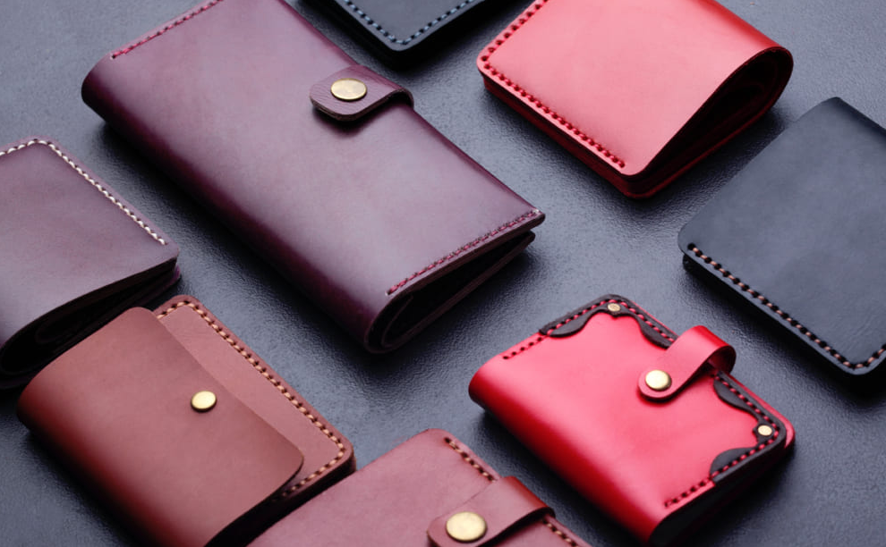 財布の形・色・デザインはさまざま